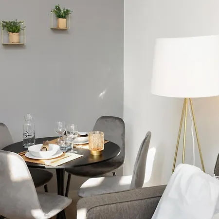 N1 Des Etudes Cosy Duplex Netflix Balcon Conciergeriedamecarcas Apartment