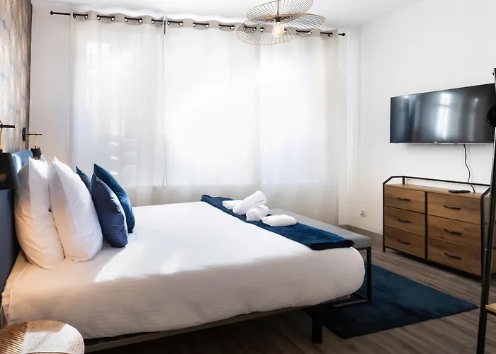 Apartment N1 Des Etudes Cosy Duplex Netflix Balcon Conciergeriedamecarcas Carcassonne