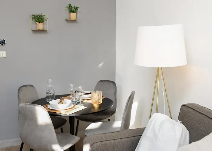 N1 Des Etudes Cosy Duplex Netflix Balcon Conciergeriedamecarcas Lejlighed