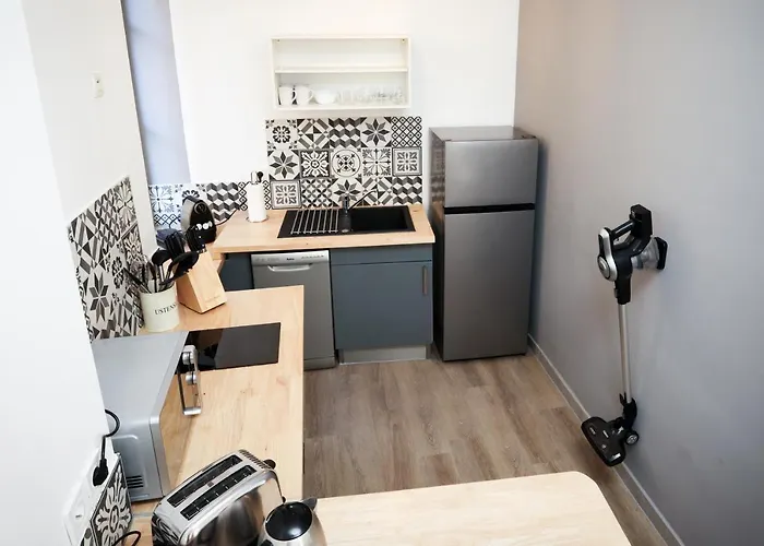 Apartment N1 Des Etudes Cosy Duplex Netflix Balcon Conciergeriedamecarcas Carcassonne